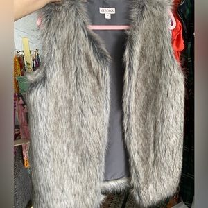 Faux fur vest size M